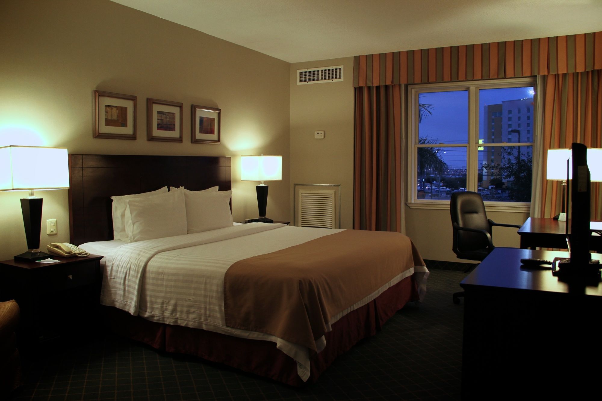 Holiday Inn Reynosa Industrial Poniente By Ihg Exteriör bild